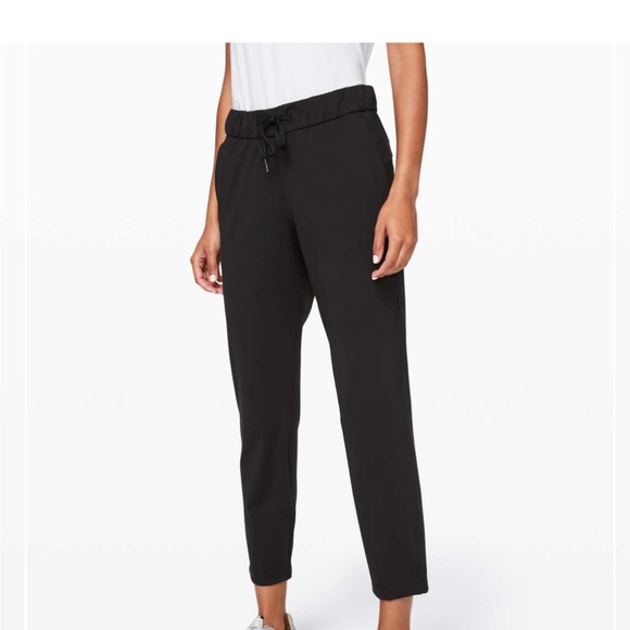 lululemon athletica Pants - Lululemon On The Fly Drawstring 7/8 Pant